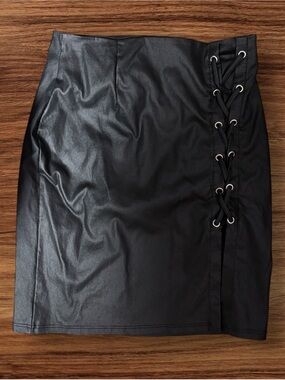 Windsor Black Faux Leather Lace-Up Skirt